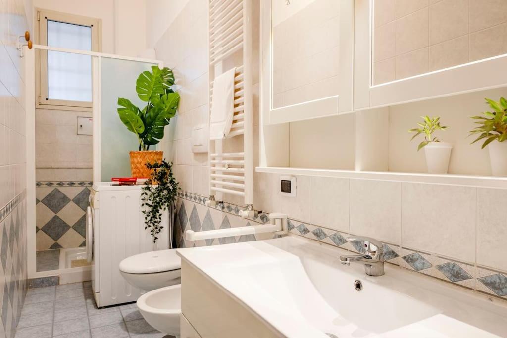 Ferienwohnung Oasi Corso Italia Bari Exterior foto
